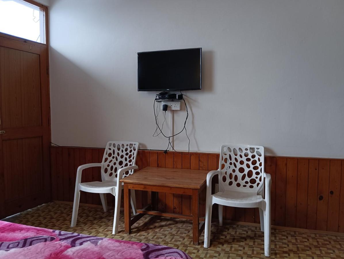 Roop Mountain Homestay Manāli Exterior foto