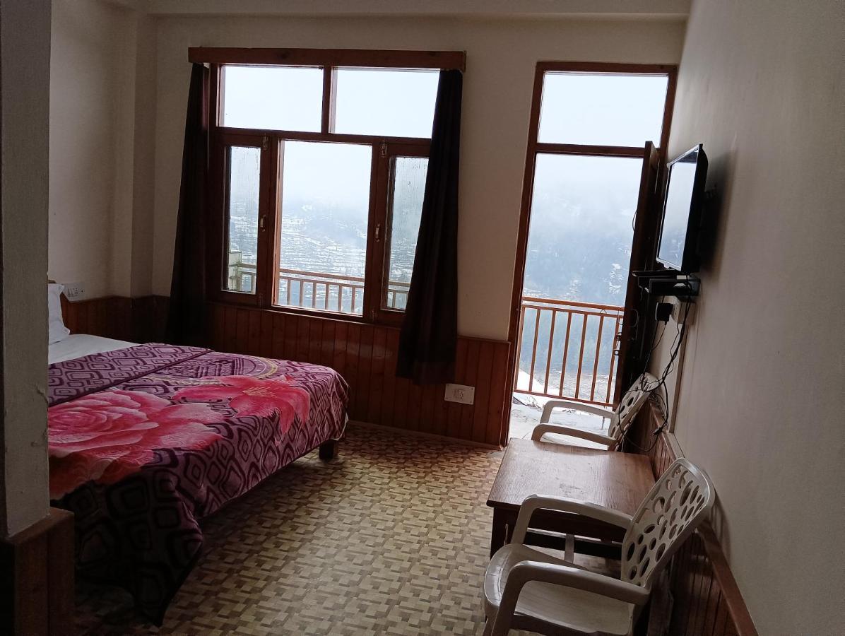 Roop Mountain Homestay Manāli Exterior foto